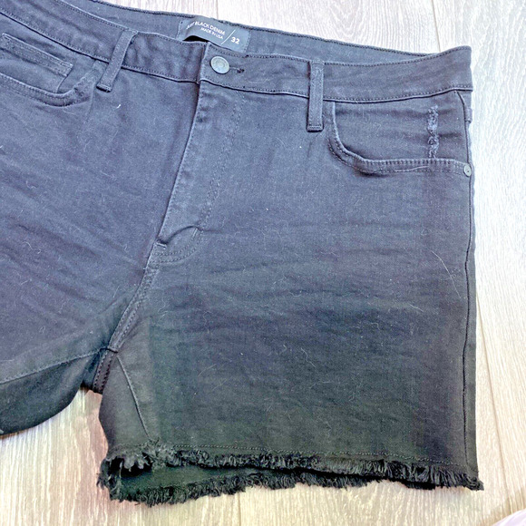 Just Black Denim USA Women's Frayed Hem Shorts size 32 relaxed distressed casual - Picture 3 of 8